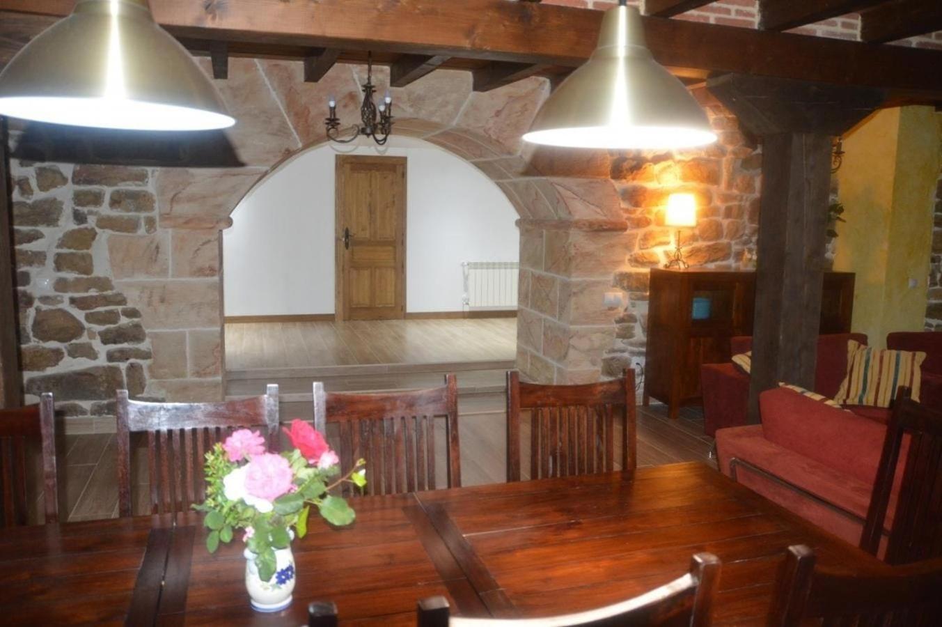 Casa De Pueblo Las Golondrinas De Luena San Miguel de Luena Extérieur photo