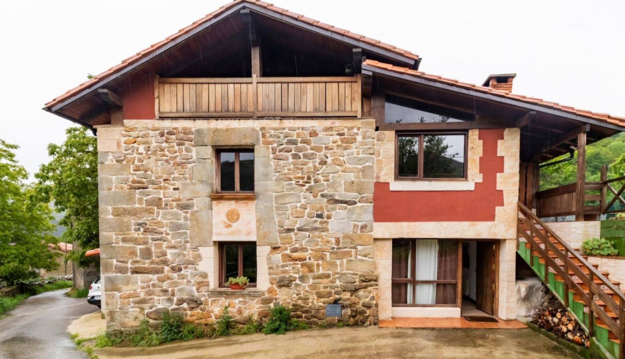 Casa De Pueblo Las Golondrinas De Luena San Miguel de Luena Extérieur photo